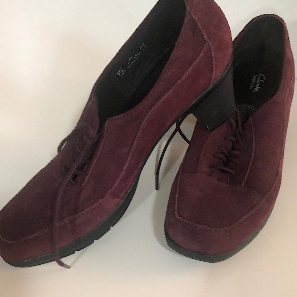 Clarks Bendable suede heeled shoes